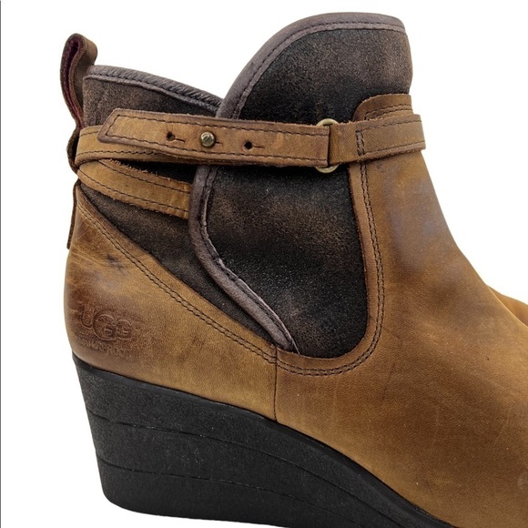 UGG Australia EMALIE Stout Waterproof Leather Ankle Boots - Picture 8 of 15